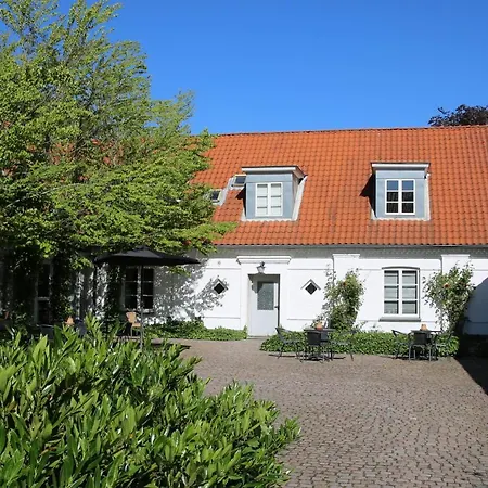 호텔 Tune Kursuscenter 3*