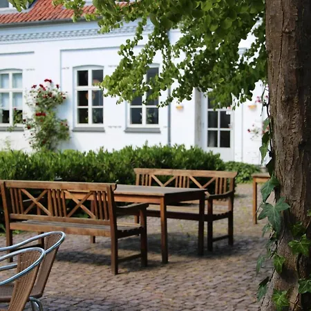 Tune Kursuscenter 호텔 Greve